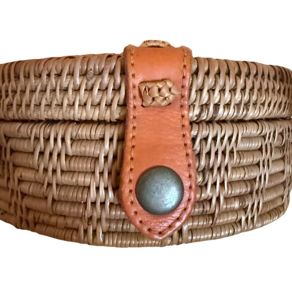 Crossbody Shoulder Rattan Bag Handmade in Bali Coastal Chic Boho - Picture 2 of 16